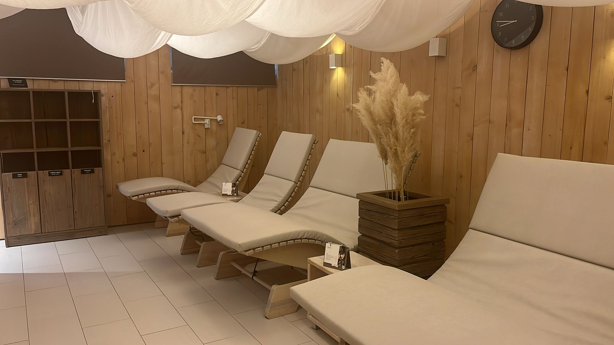 Infinti Step odpočívárna1